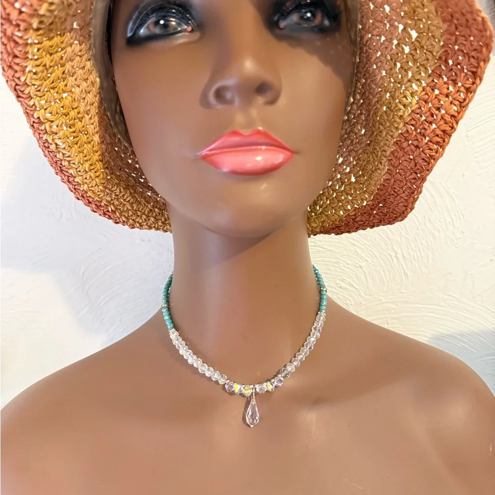 Crystal and Turquoise Beaded Pendant Necklace (n2)‎